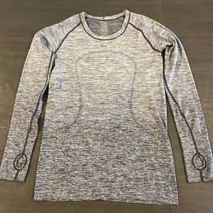 Like new long sleeve Lululemon workout top